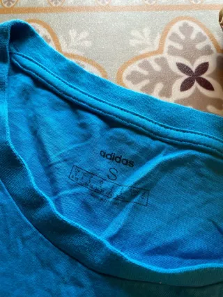 Camiseta Adidas Azul y Blanca Talla S