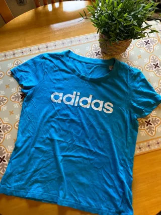 Camiseta Adidas Azul y Blanca Talla S