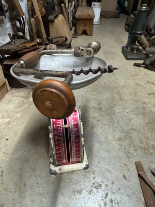 Berbiquí antiguo de carpintero