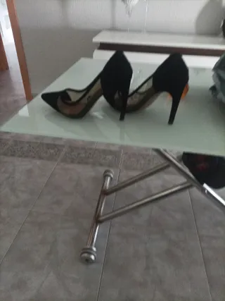 Zapatos de tacón negros