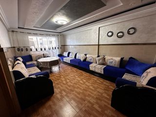 Sofá Marroquí Completo con Mesa