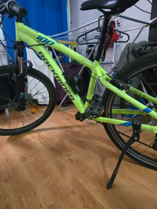 Bicicleta Rockrider MT 100