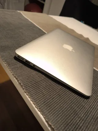 MacBook Air 11.6 Plata PARA PIEZAS