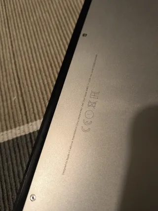 MacBook Air 11.6 Plata PARA PIEZAS