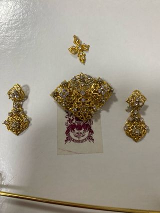 Aderezo niña dorado