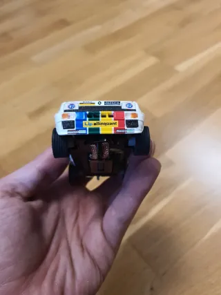 Scalextric Renault 5 Copa Carlos Sainz