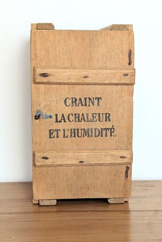 Antigua caja Chocolat Menier