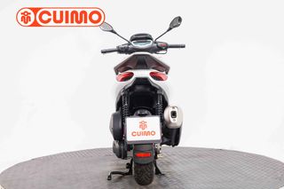 PIAGGIO BEVERLY 300 HPE