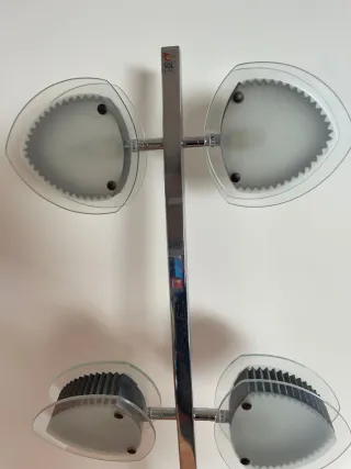 Juego de 2 lámparas una de pie y la otra de techo.