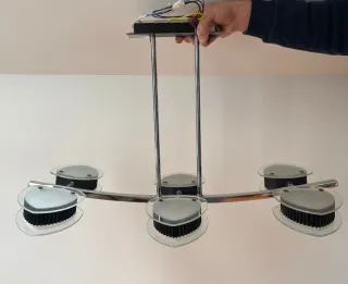 Juego de 2 lámparas una de pie y la otra de techo.