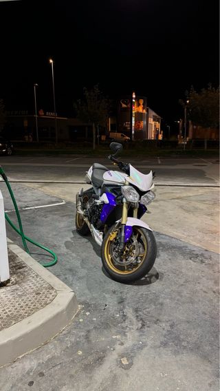Triumph Street Triple 675