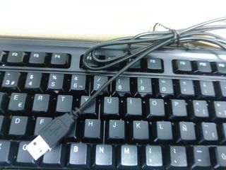 HP 100 Teclado USB Negro