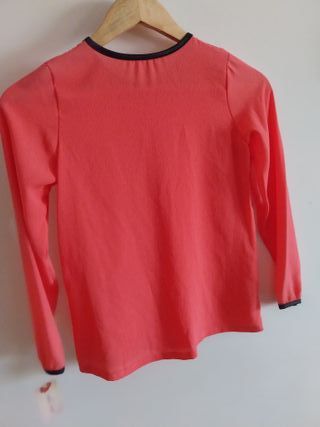 Blusa salmão com pendente coração 12 anos