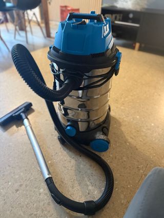 Aspiradora industrial en buen estado