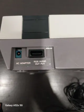 Consola Nintendo NES con accesorios