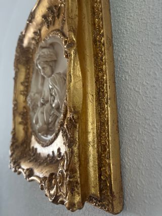 Cuadro antiguo con marco dorado. 50€ /unidad.