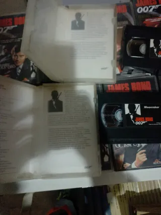 Películas VHS James Bond 007