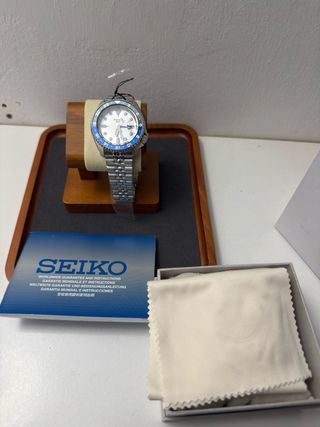 Seiko SSK033 Batman GMT Plata