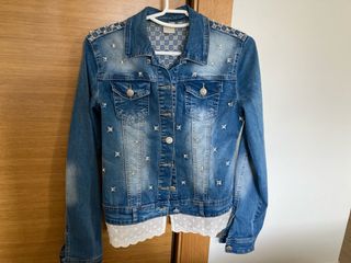 Cazadora vaquera con pedrería