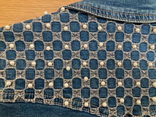 Cazadora vaquera con pedrería