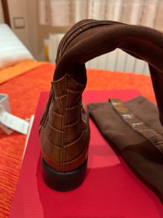 Botas altas piel y ante avellana/marrón