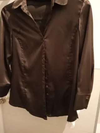 Camisa satén marrón Caroll Talla M