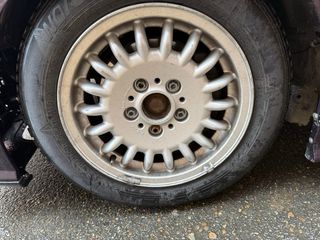 Llantas BMW con neumáticos nuevos