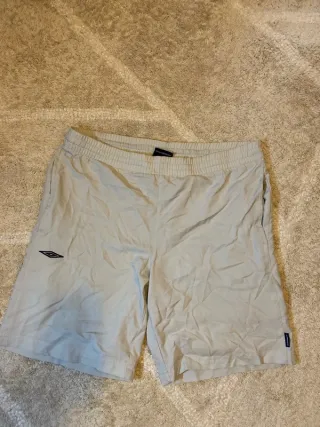 Pantalón corto Umbro fútbol gris talla S