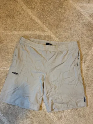 Pantalón corto Umbro fútbol gris talla S