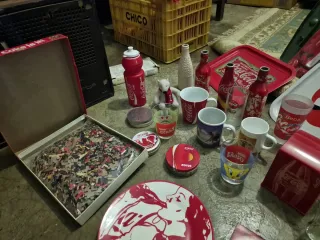 Lotto Coca-Cola: Vassoi, Bicchieri e Altro