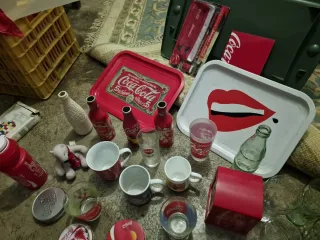 Lotto Coca-Cola: Vassoi, Bicchieri e Altro