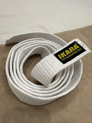 Traje Taekwondo Niño/a Talla 4-6 (110cm)