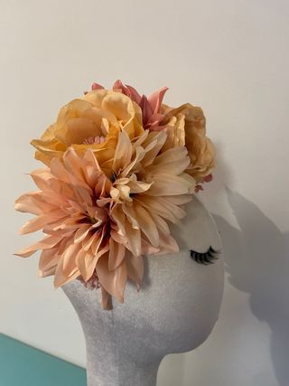 Tocado artesanal flores