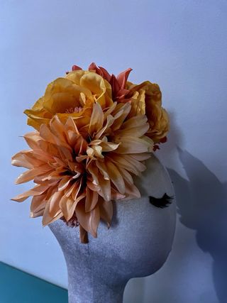 Tocado artesanal flores