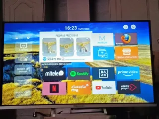 TD Systems 32 Smart TV..