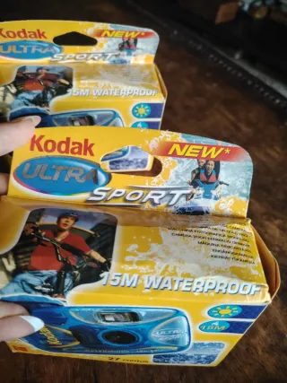 2 Fotocamere Kodak Ultra Sport 15M Impermeabili Vintage