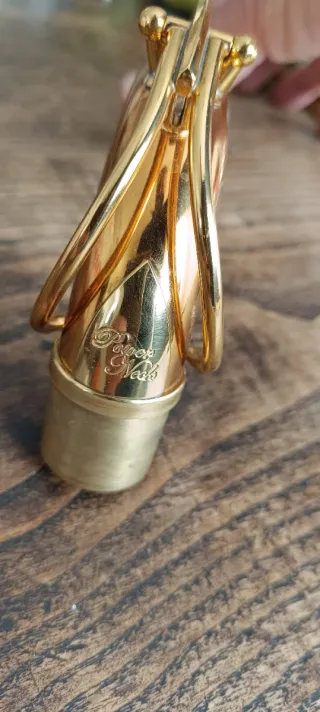 Tudel saxofón tenor