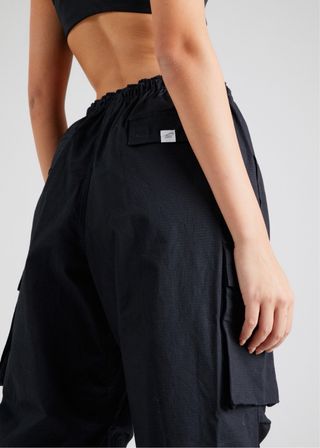 Pantalón Cargo Nike Loose Fit Negro