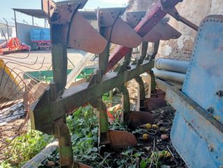 Arado reversible 5 pantallas