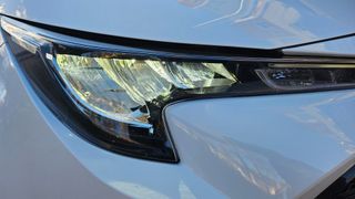 Toyota Corolla 1.8 125H BUSINESS E-CVT