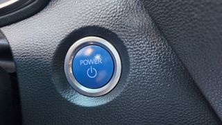 Toyota Corolla 1.8 125H BUSINESS E-CVT