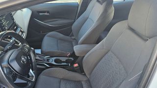 Toyota Corolla 1.8 125H BUSINESS E-CVT