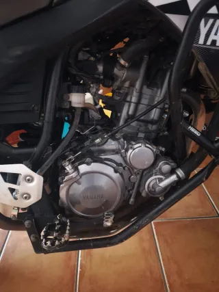 Yamaha XT660R Trail Moto