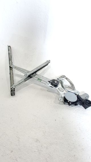 ELEVALUNAS DELANTERO IZQUIERDO LEXUS RX300 (MCU15)