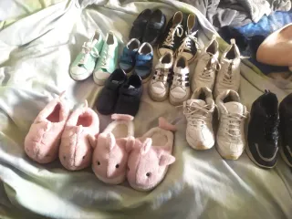 lote de zapatos Adidas Nike Skechers y mas