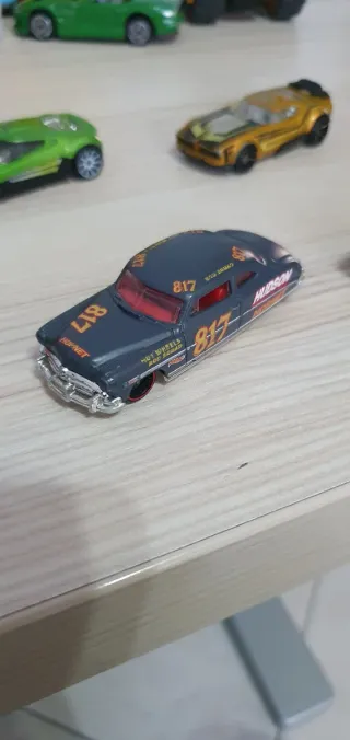Set 6 modellini auto Hot Wheels