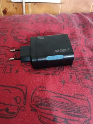 Cargador 240W GaN