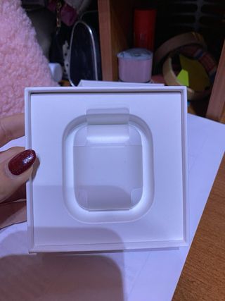 AirPods 2ª Generazione-una cuffia non funzionante