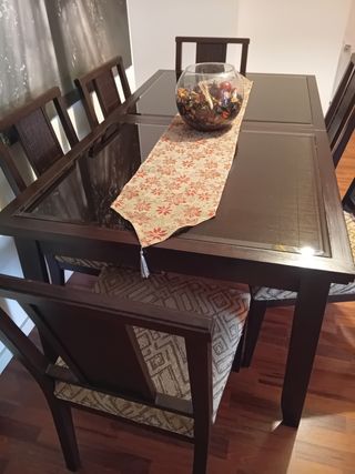 Tavolo da pranzo estensibile + 6 sedie