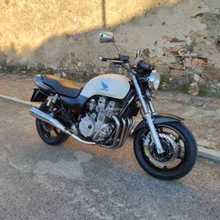 Honda CB750 Sevenfifty